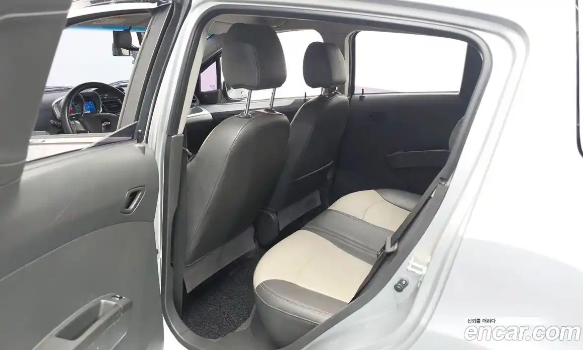 Chevrolet Spark 2014 1.0 автомат (гидро), фото 17