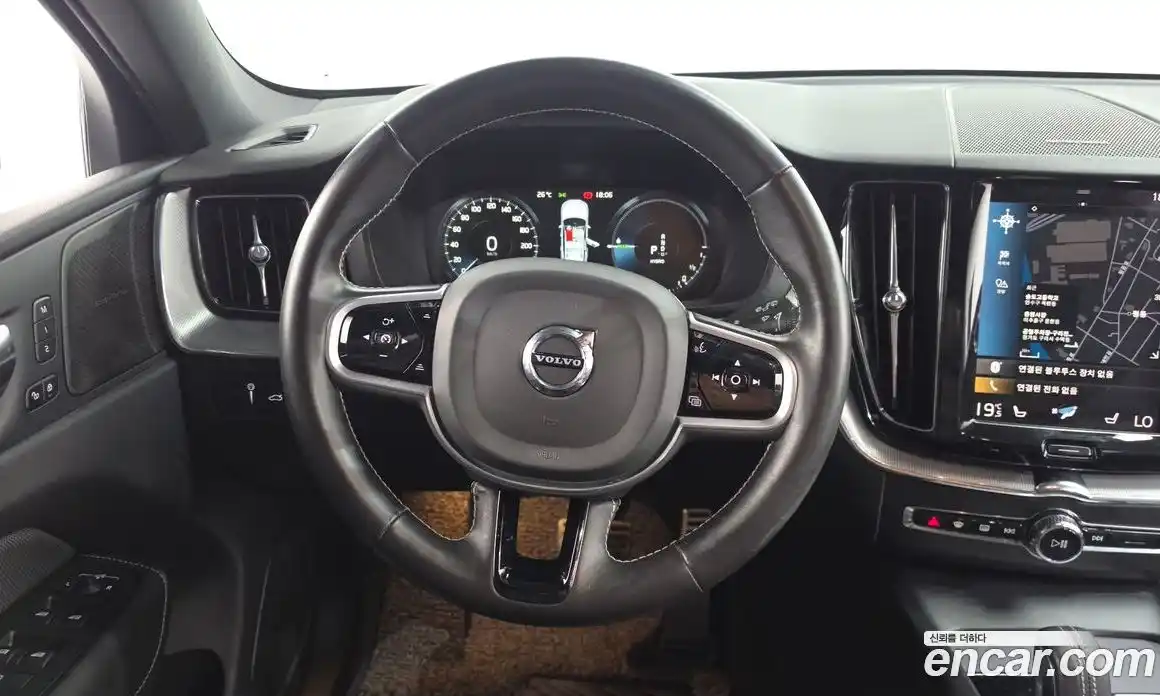 Volvo XC60 2020 2.0 автомат (гидро), фото 18