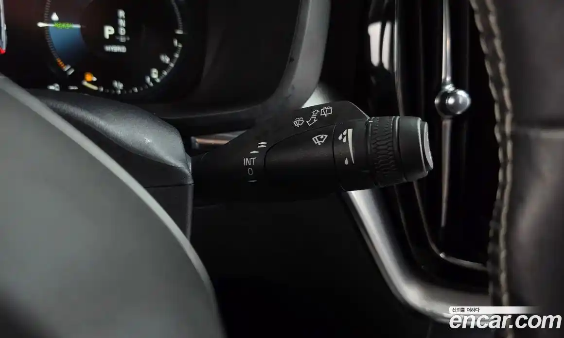 Volvo XC60 2020 2.0 автомат (гидро), фото 29