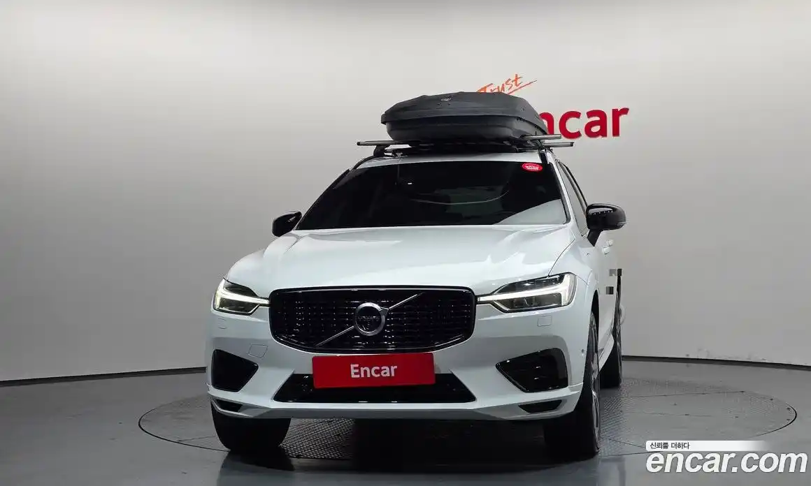 Volvo XC60 2020 2.0 автомат (гидро), фото 3