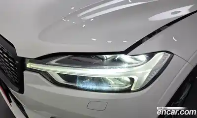 Volvo XC60 2020 2.0 автомат (гидро), миниатюра 8