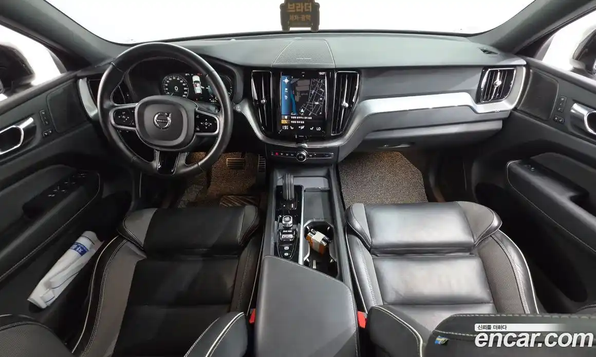 Volvo XC60 2020 2.0 автомат (гидро), фото 10