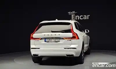 Volvo XC60 2019 2.0 автомат (гидро), миниатюра 4