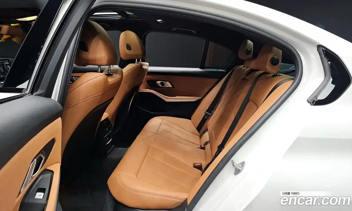 BMW 3 серия 2024 2.0 автомат (гидро), фото 17