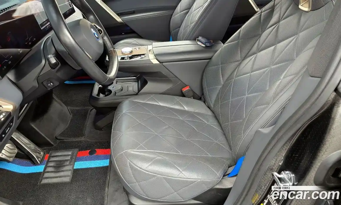 BMW iX 2023 0.3 автомат (гидро), фото 30