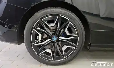 BMW iX 2023 0.3 автомат (гидро), миниатюра 5