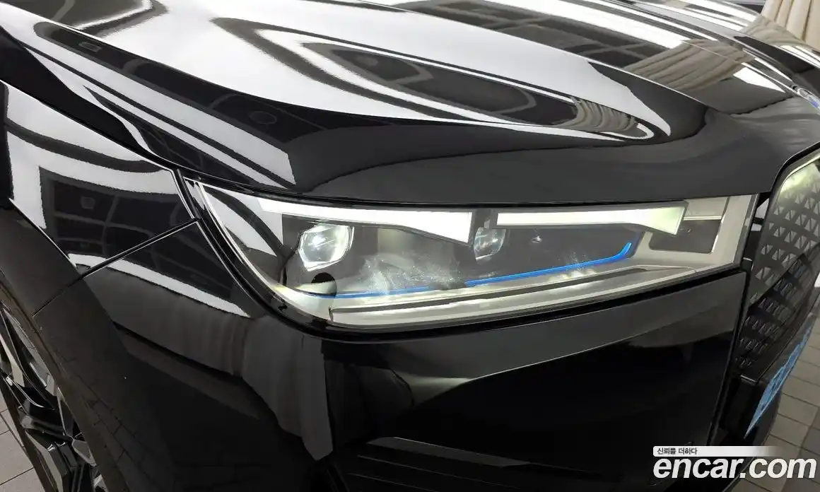 BMW iX 2023 0.3 автомат (гидро), фото 8