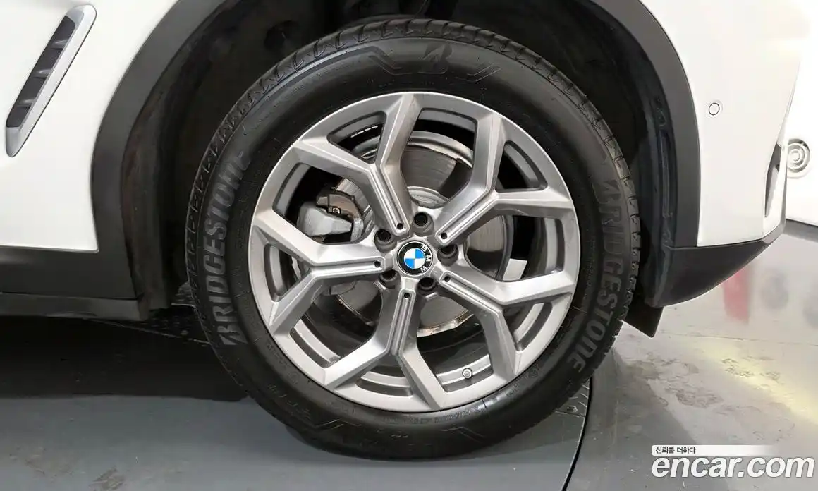 BMW X3 2022 2.0 автомат (гидро), фото 7