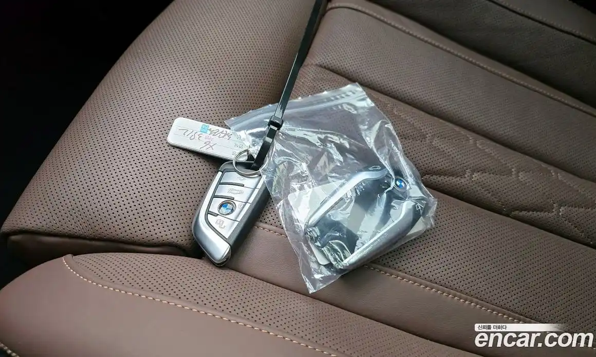 BMW X6 2021 3.0 автомат (гидро), фото 17
