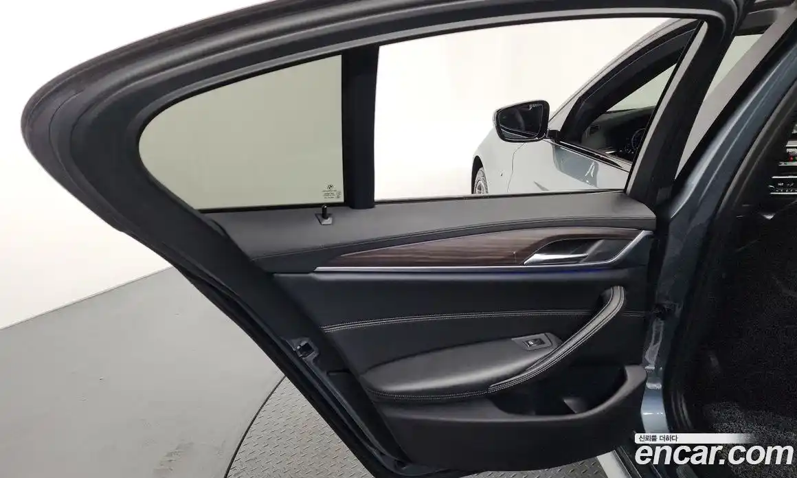 BMW 5 серия 2017 2.0 автомат (гидро), фото 15