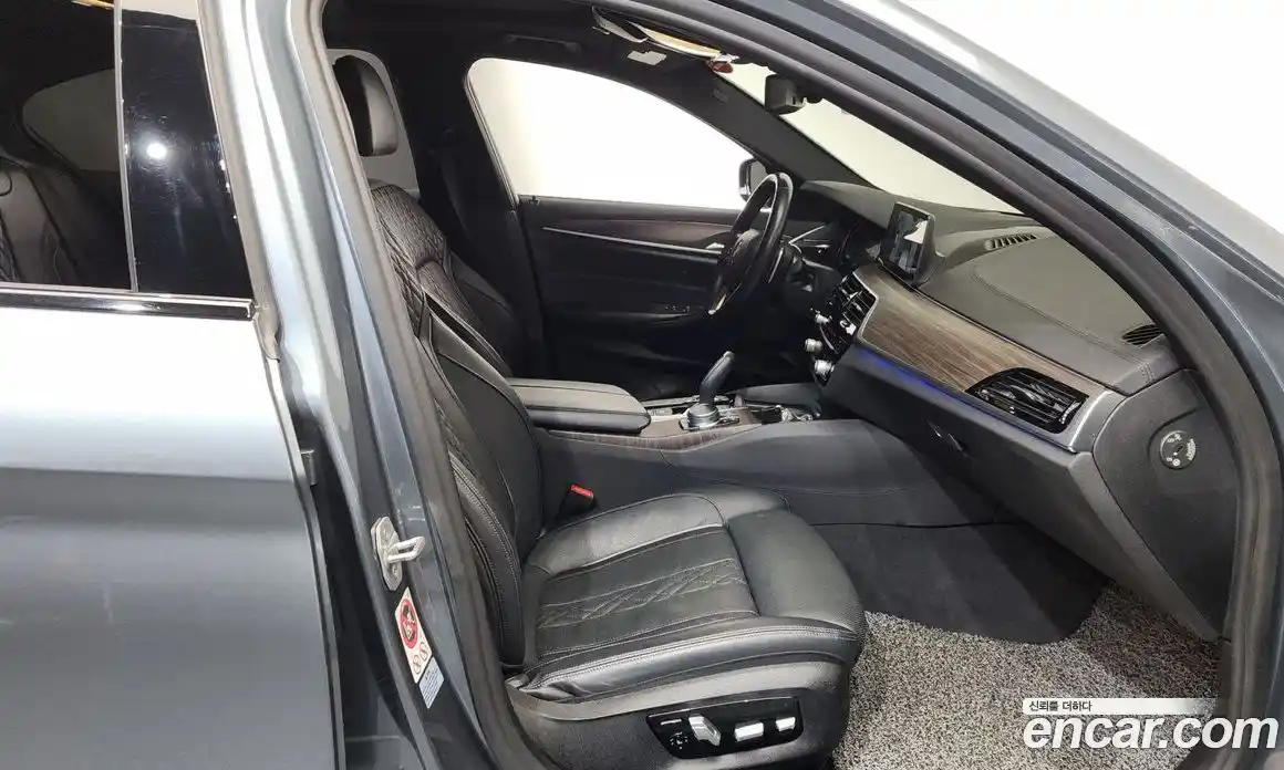 BMW 5 серия 2017 2.0 автомат (гидро), фото 16