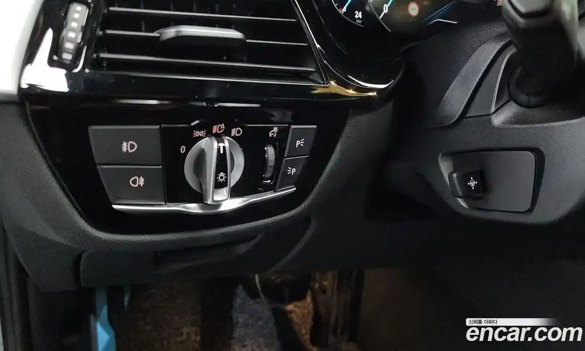BMW 5 серия 2017 2.0 автомат (гидро), фото 34