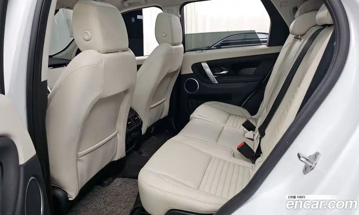 Land Rover Discovery Sport 2021 2.0 автомат (гидро), фото 16