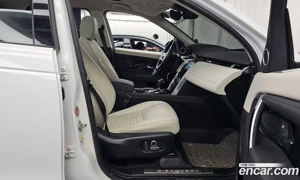Land Rover Discovery Sport 2021 2.0 автомат (гидро), фото 17