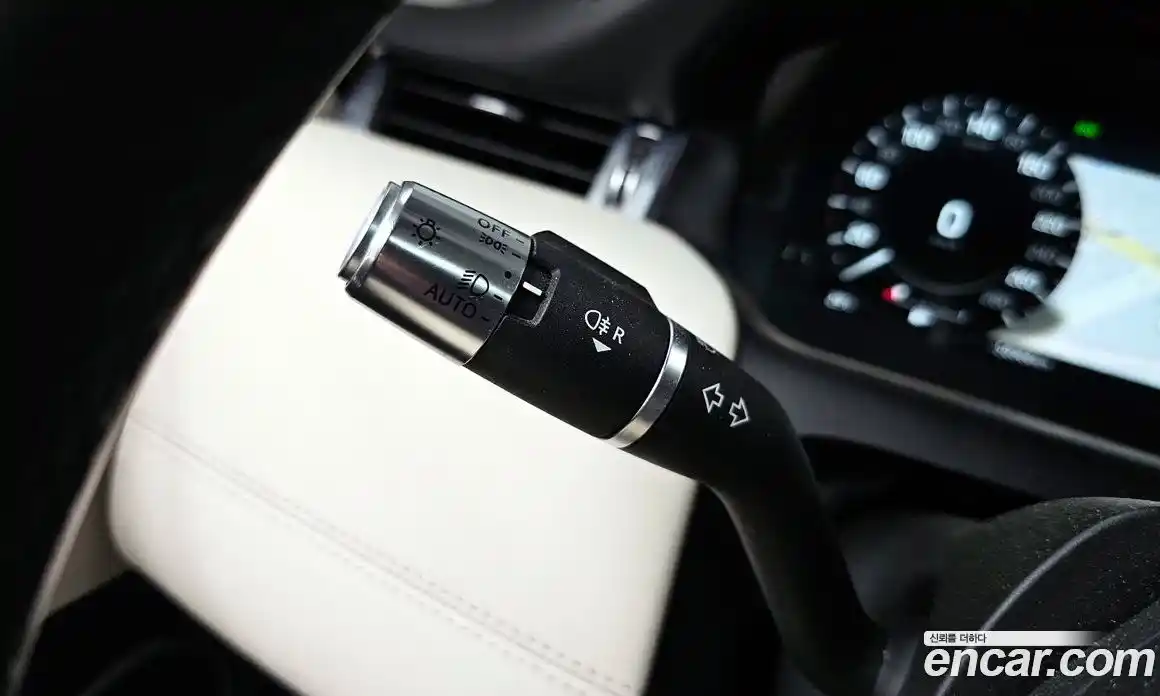 Land Rover Discovery Sport 2021 2.0 автомат (гидро), фото 32