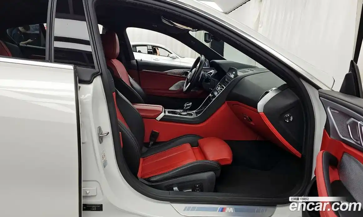 BMW 8 серия 2021 3.0 автомат (гидро), фото 17