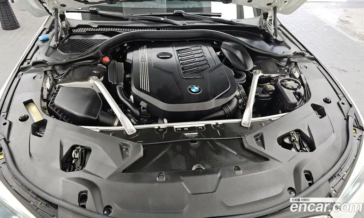 BMW 8 серия 2021 3.0 автомат (гидро), фото 6