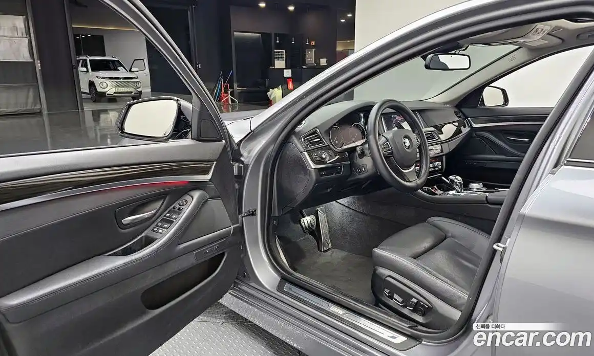 BMW 5 серия 2016 2.0 автомат (гидро), фото 10