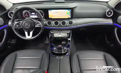 Mercedes-Benz E-Class 2018 2.0 автомат (гидро), миниатюра 10