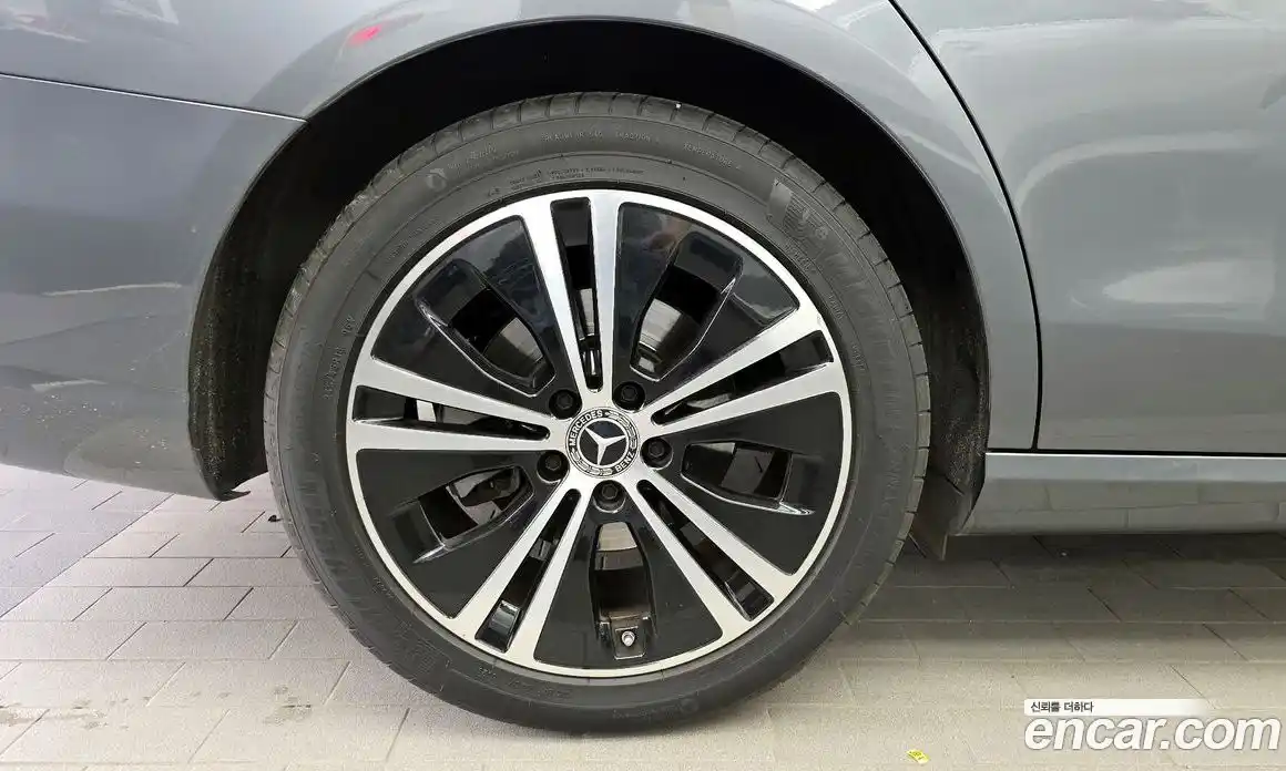 Mercedes-Benz E-Class 2021 2.0 автомат (гидро), фото 5