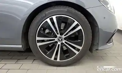 Mercedes-Benz E-Class 2021 2.0 автомат (гидро), миниатюра 7