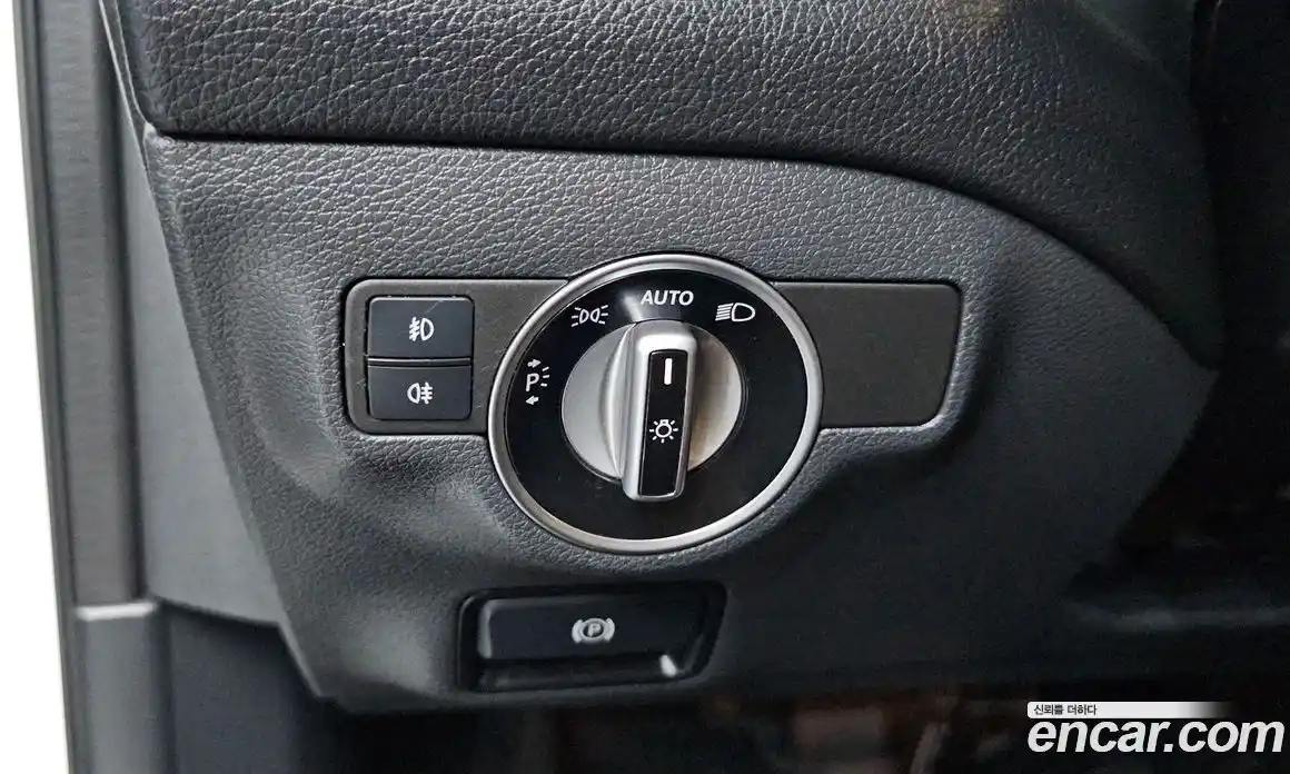 Mercedes-Benz GLA-Class 2019 2.0 гидро, фото 26 Mercedes-Benz GLA-Class 2019 2.0 гидро, фото 26