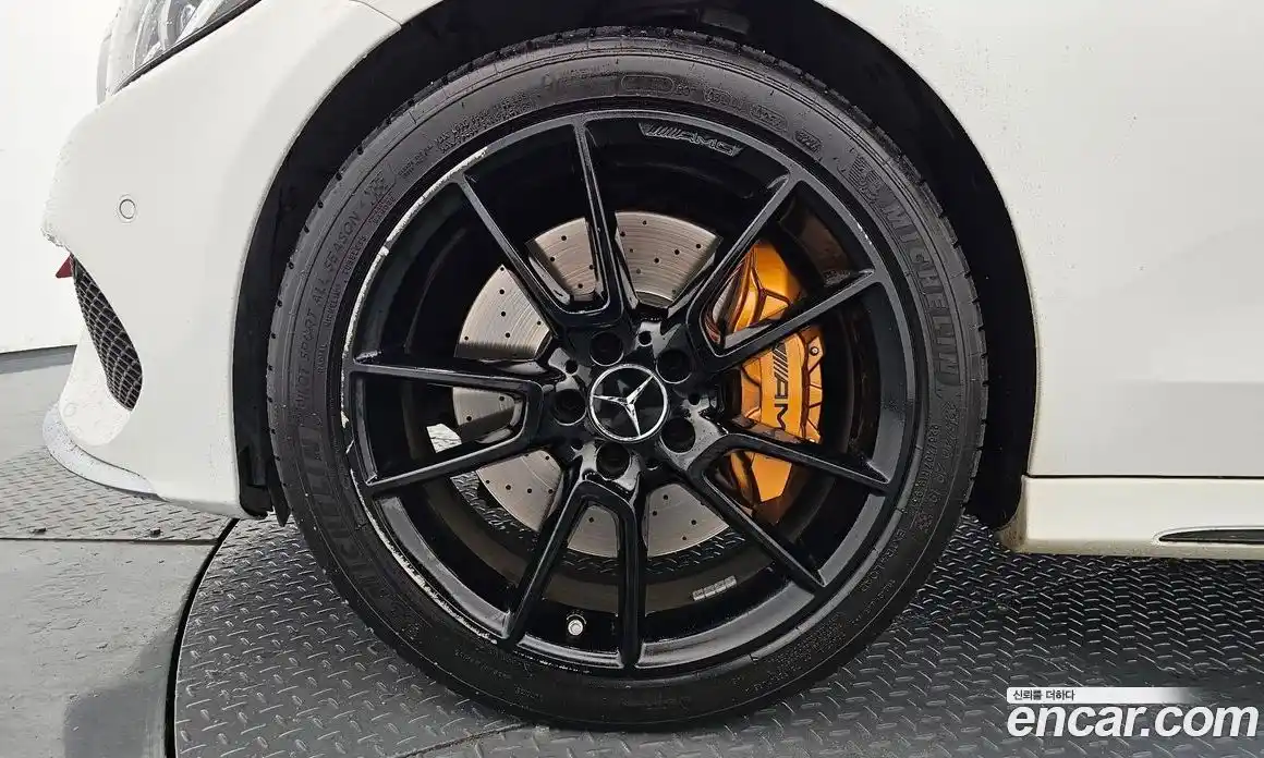 Mercedes-Benz C-Class 2018 3.0 гидро, фото 5 Mercedes-Benz C-Class 2018 3.0 гидро, фото 5