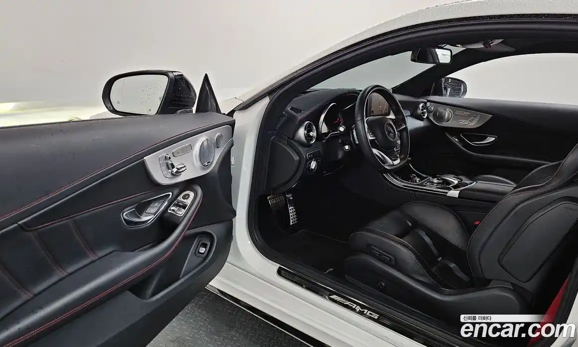 Mercedes-Benz C-Class 2018 3.0 гидро, фото 10 Mercedes-Benz C-Class 2018 3.0 гидро, фото 10