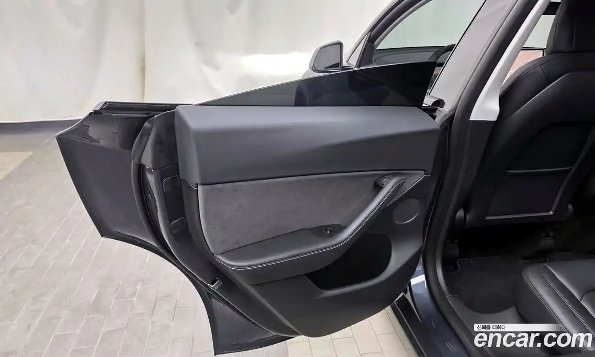 Tesla Model Y 2022 0.2 гидро, фото 15