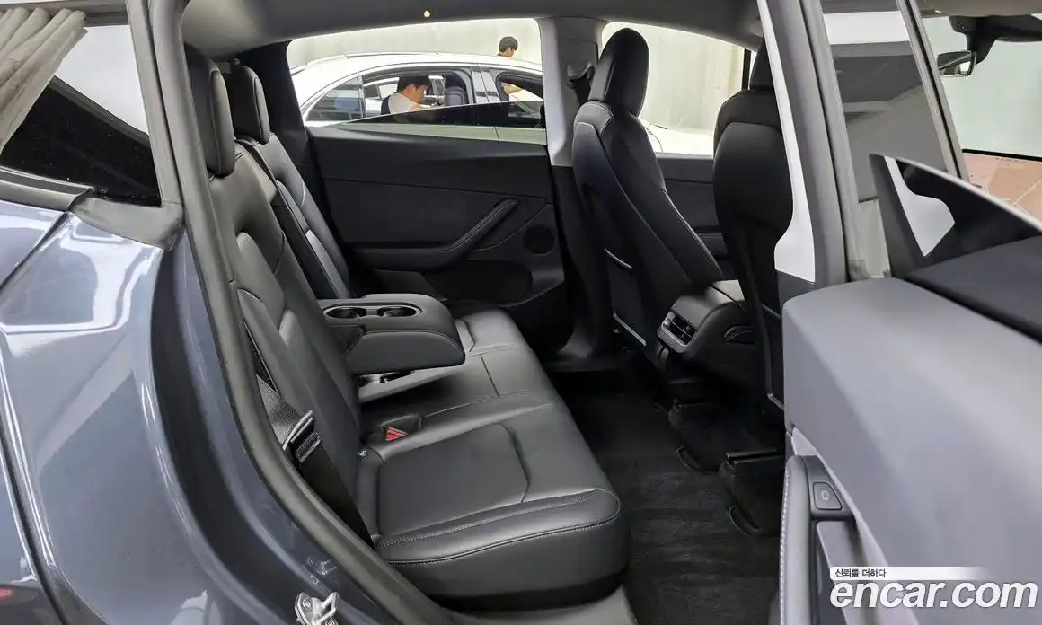 Tesla Model Y 2022 0.2 гидро, фото 18