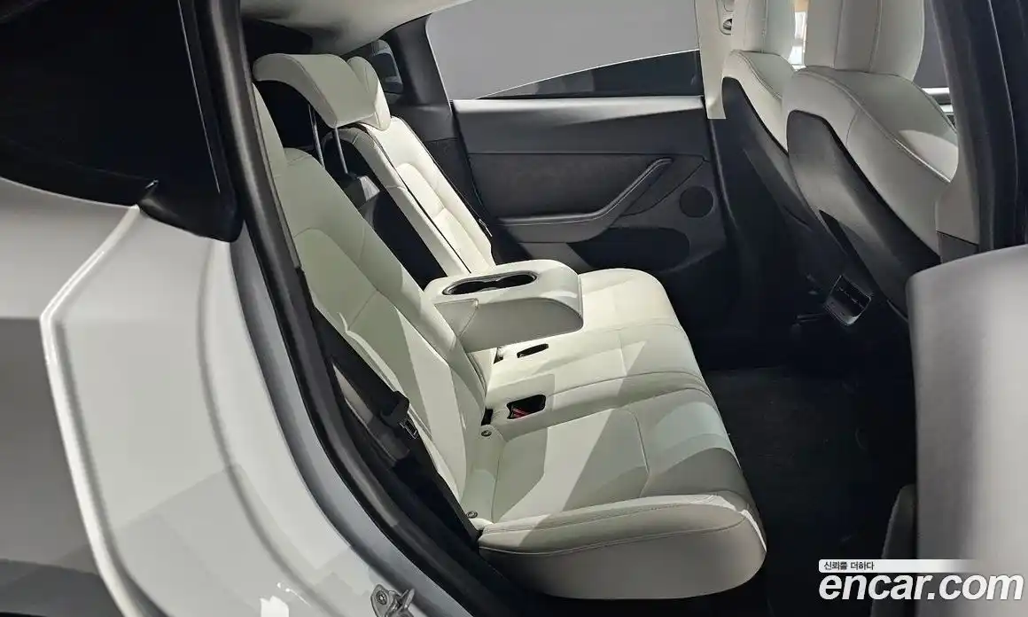 Tesla Model Y 2023 0.2 гидро, фото 18