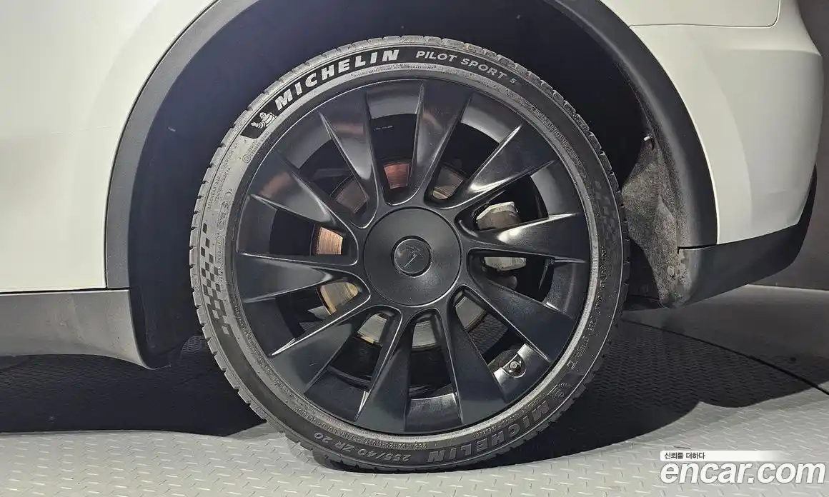 Tesla Model Y 2023 0.2 гидро, фото 7