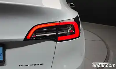 Tesla Model Y 2021 0.2 гидро, миниатюра 9