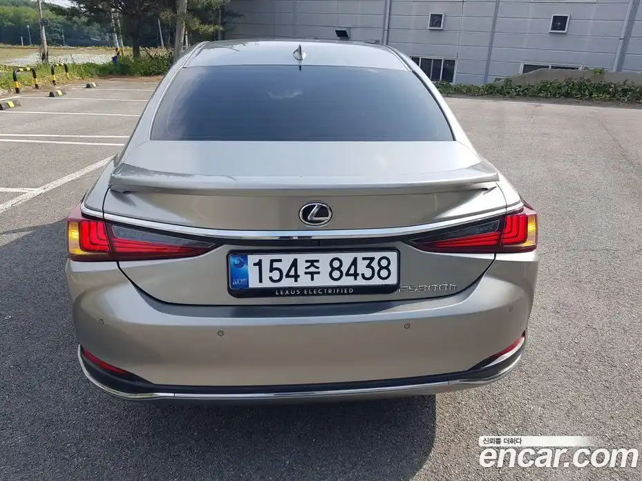 Lexus ES 2025 2.5 гидро, фото 4