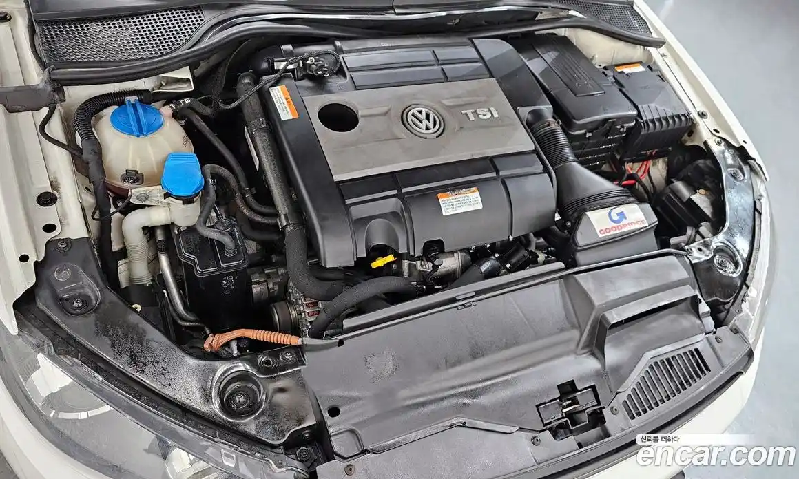 Volkswagen Scirocco 2012 2.0 автомат (гидро), фото 6