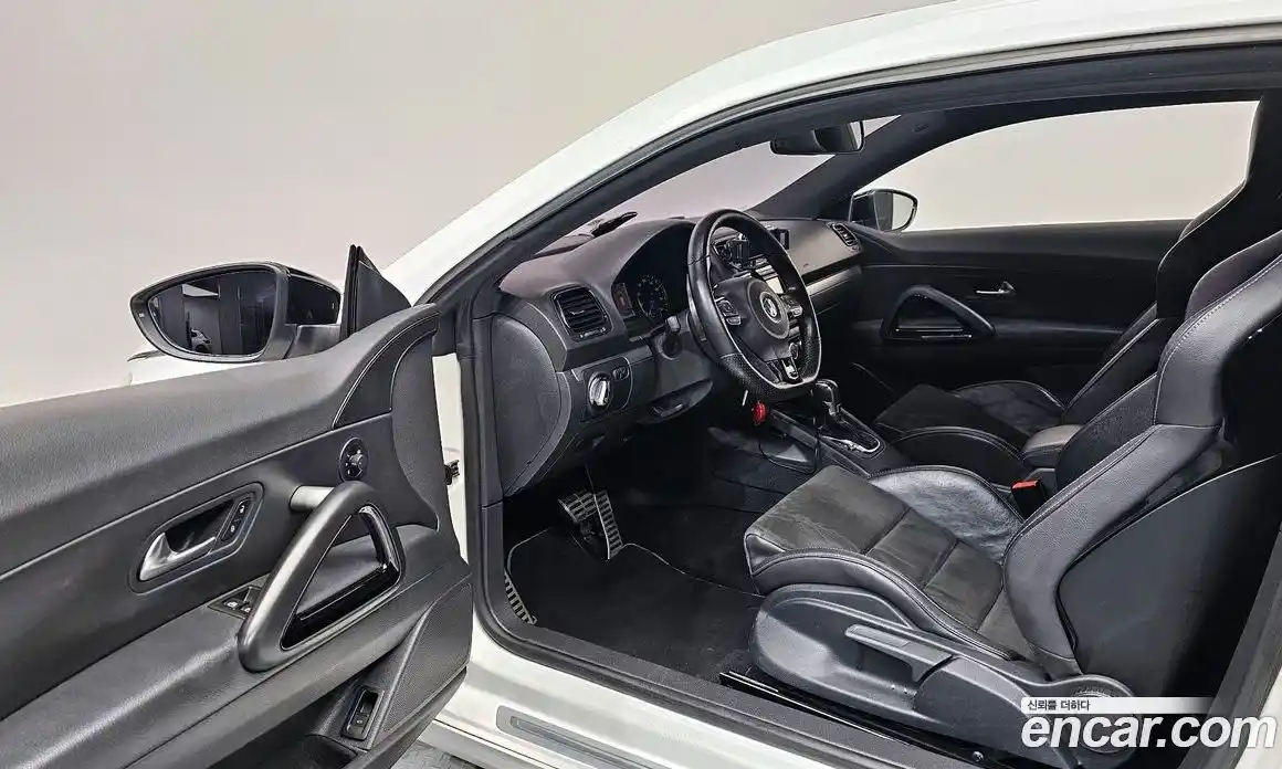 Volkswagen Scirocco 2012 2.0 автомат (гидро), фото 10