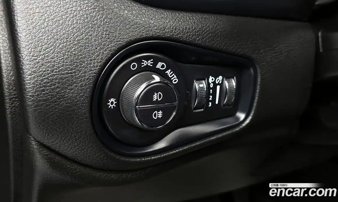 Jeep Renegade 2021 2.4 автомат (гидро), фото 16
