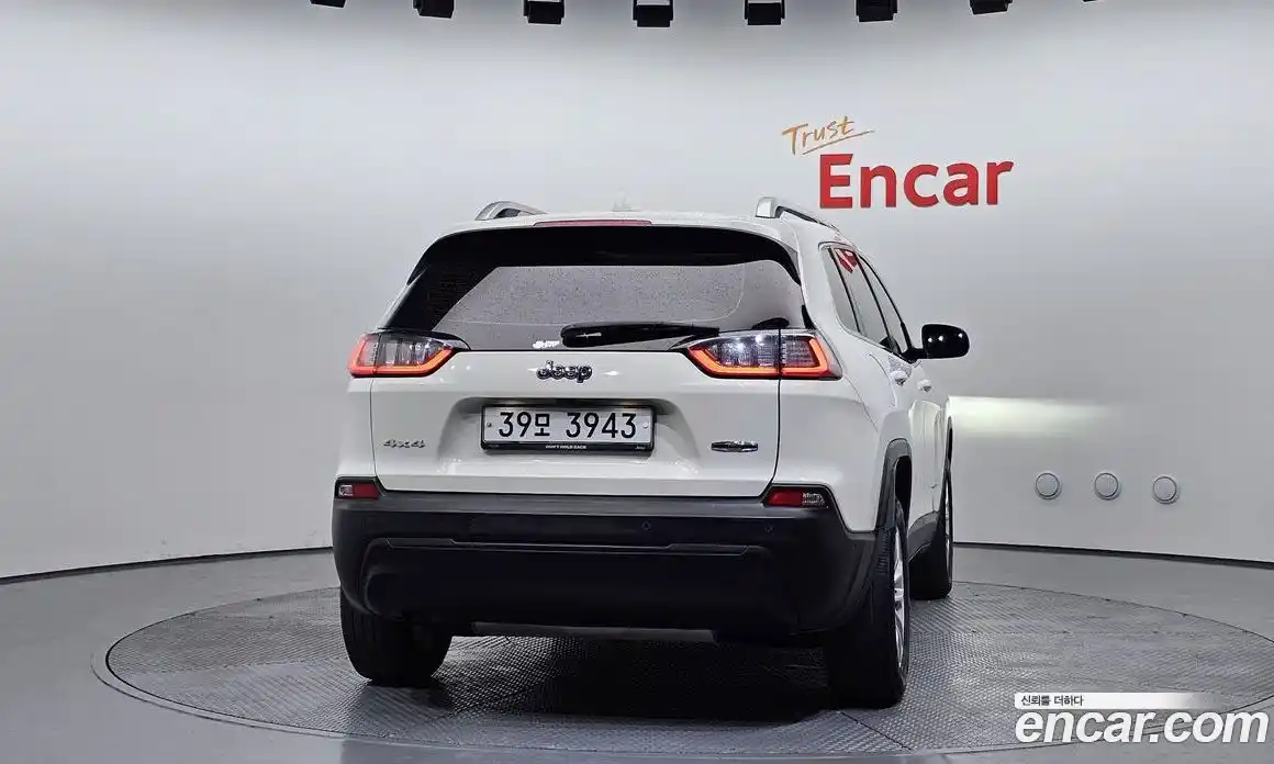 Jeep Cherokee 2019 2.4 автомат (гидро), фото 4