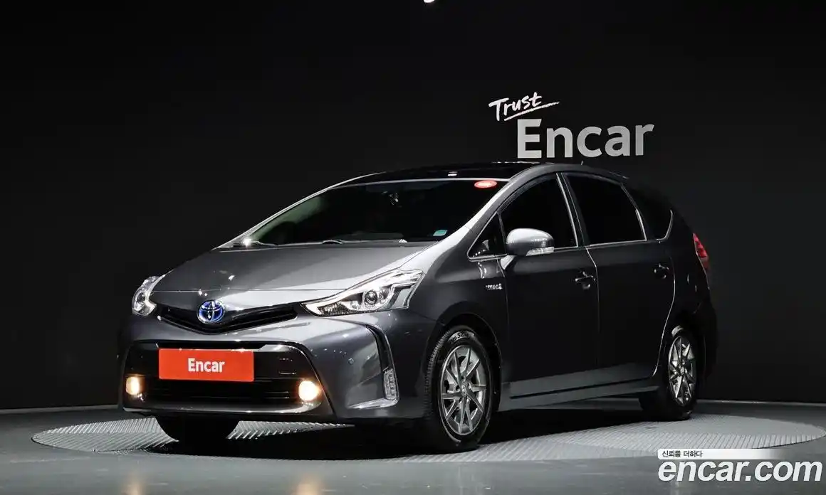 Toyota Prius 2015 1.8 гидро, фото 1