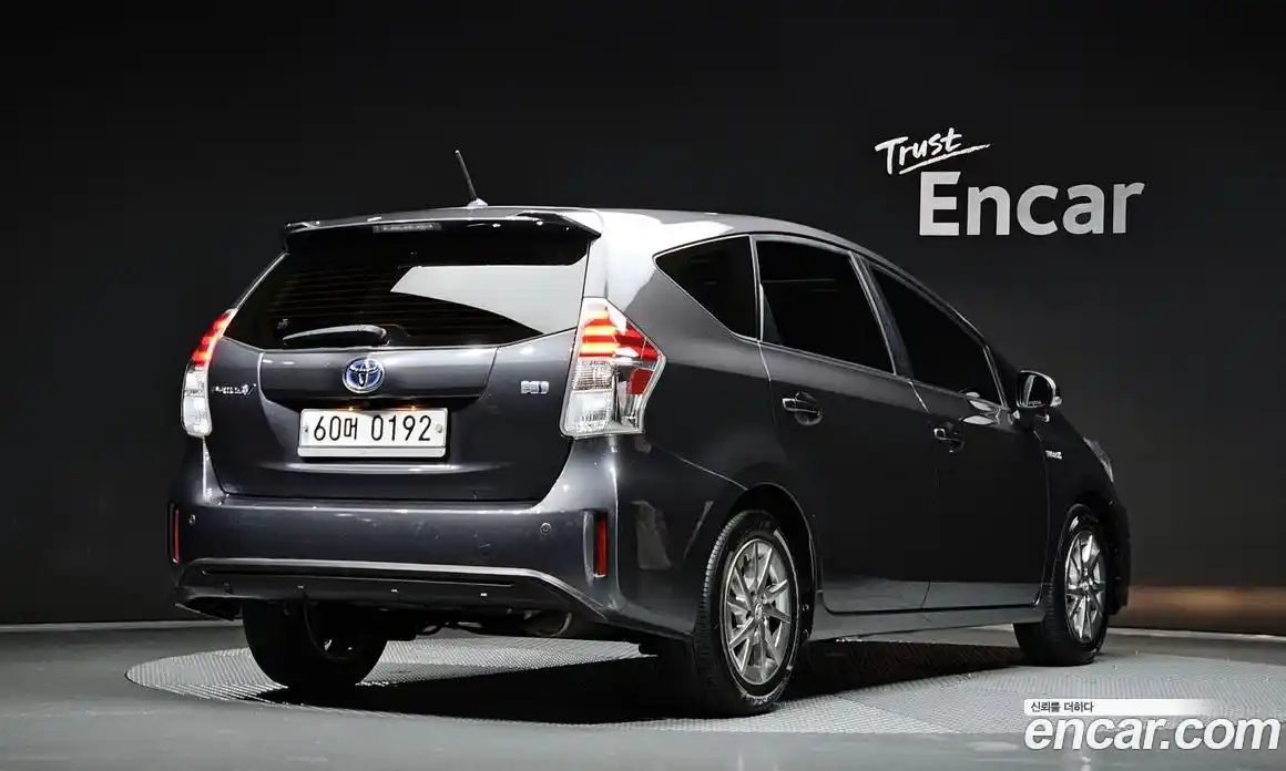 Toyota Prius 2015 1.8 гидро, фото 2