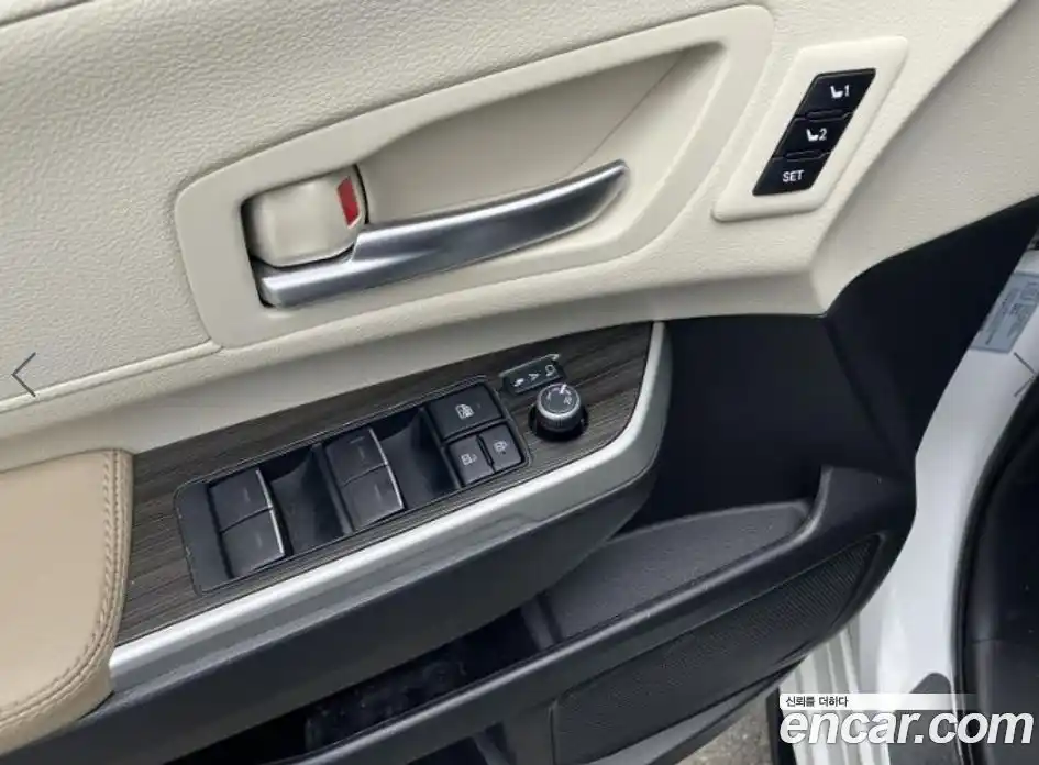 Toyota Sienna 2024 2.5 гидро, фото 20