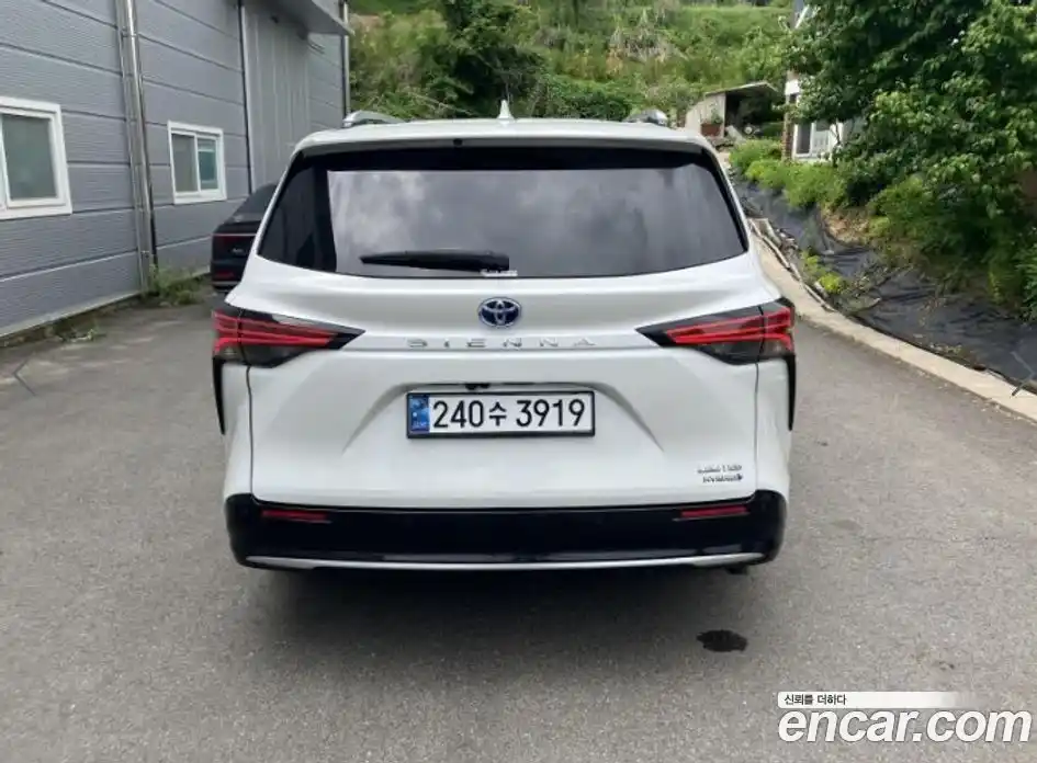 Toyota Sienna 2024 2.5 гидро, фото 5