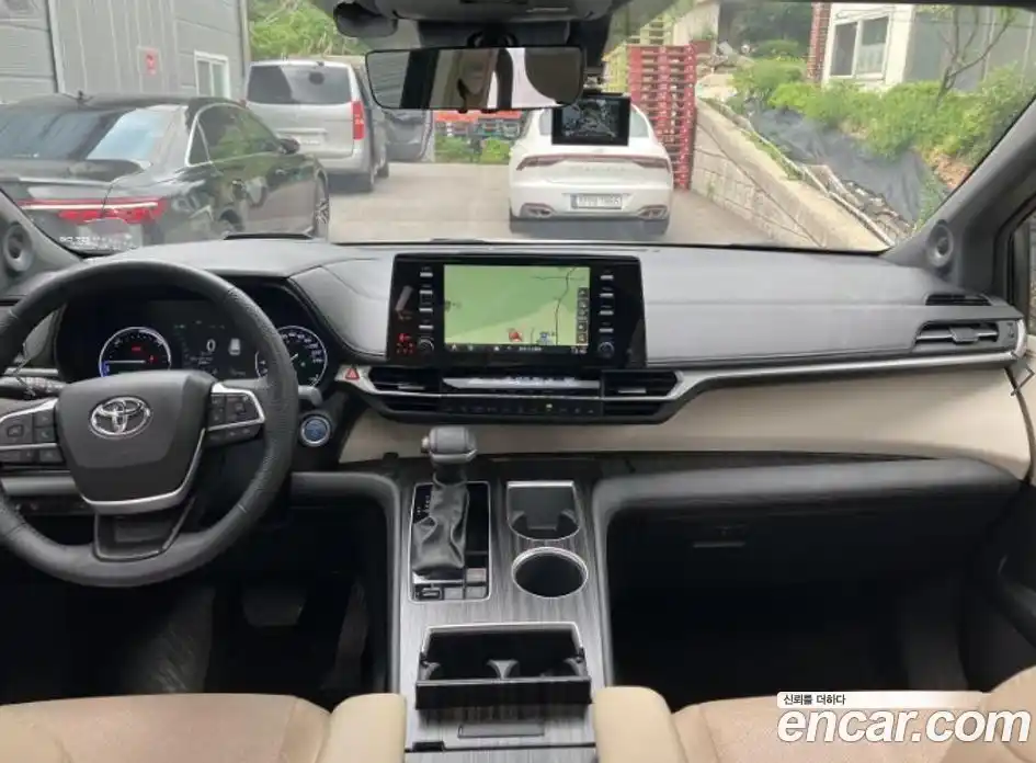 Toyota Sienna 2024 2.5 гидро, фото 7