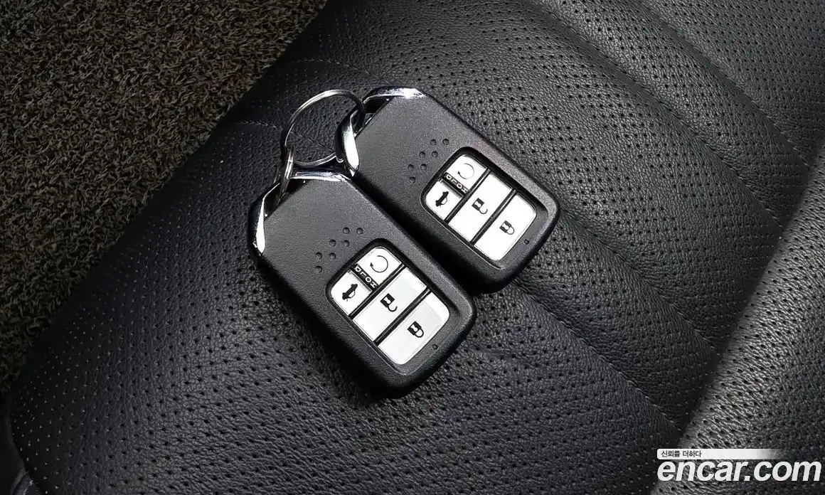 Honda Accord 2018 2.0 автомат (гидро), фото 16