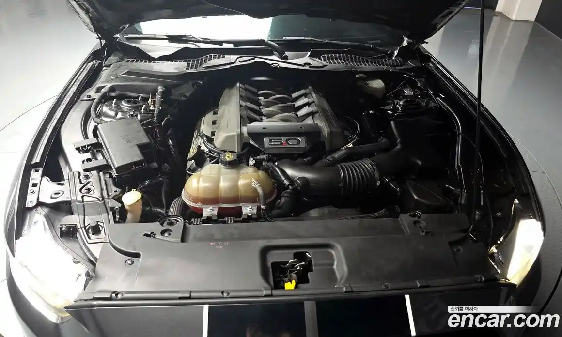 Ford Mustang 2016 5.0 автомат (гидро), фото 6