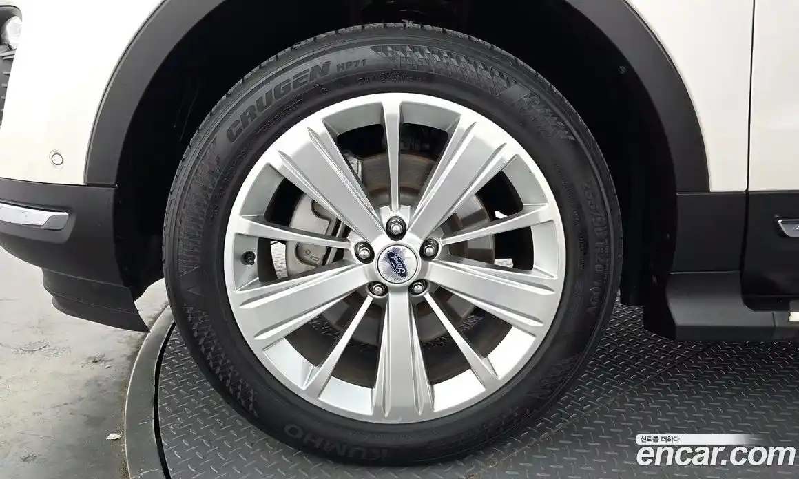 Ford Explorer 2019 2.3 автомат (гидро), фото 5