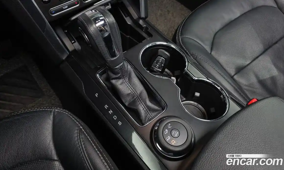Ford Explorer 2019 2.3 автомат (гидро), фото 9