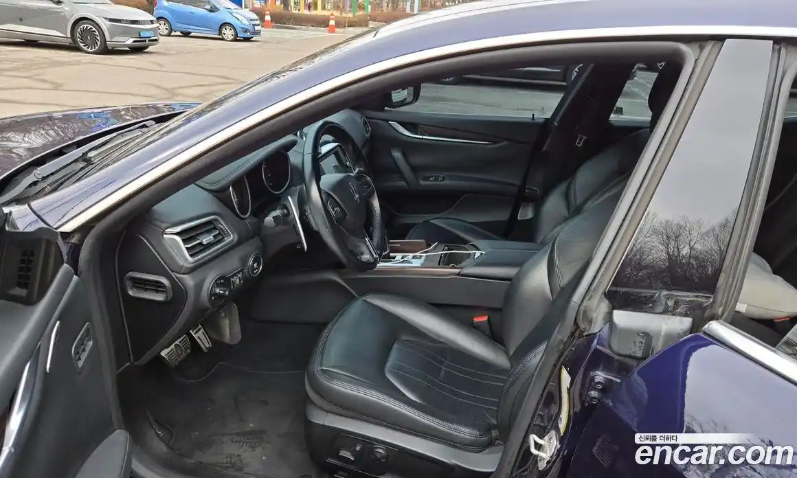 Maserati Ghibli 2016 3.0 гидро, фото 16