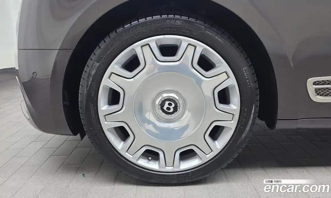 Bentley Mulsanne 2018 6.8 гидро, фото 5