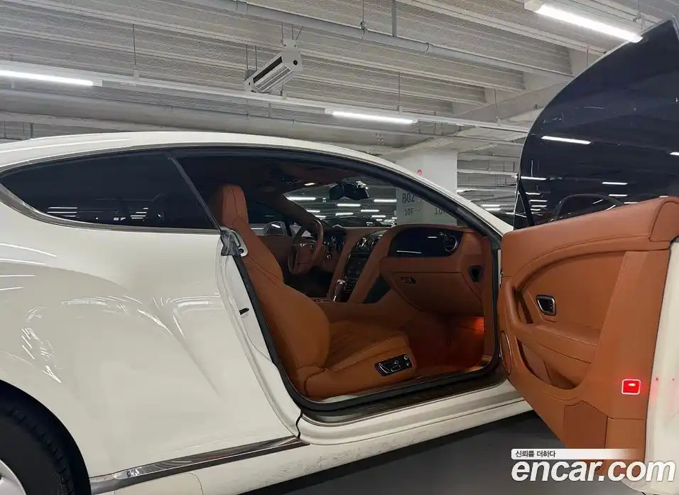 Bentley Continental 2013 4.0 гидро, фото 16
